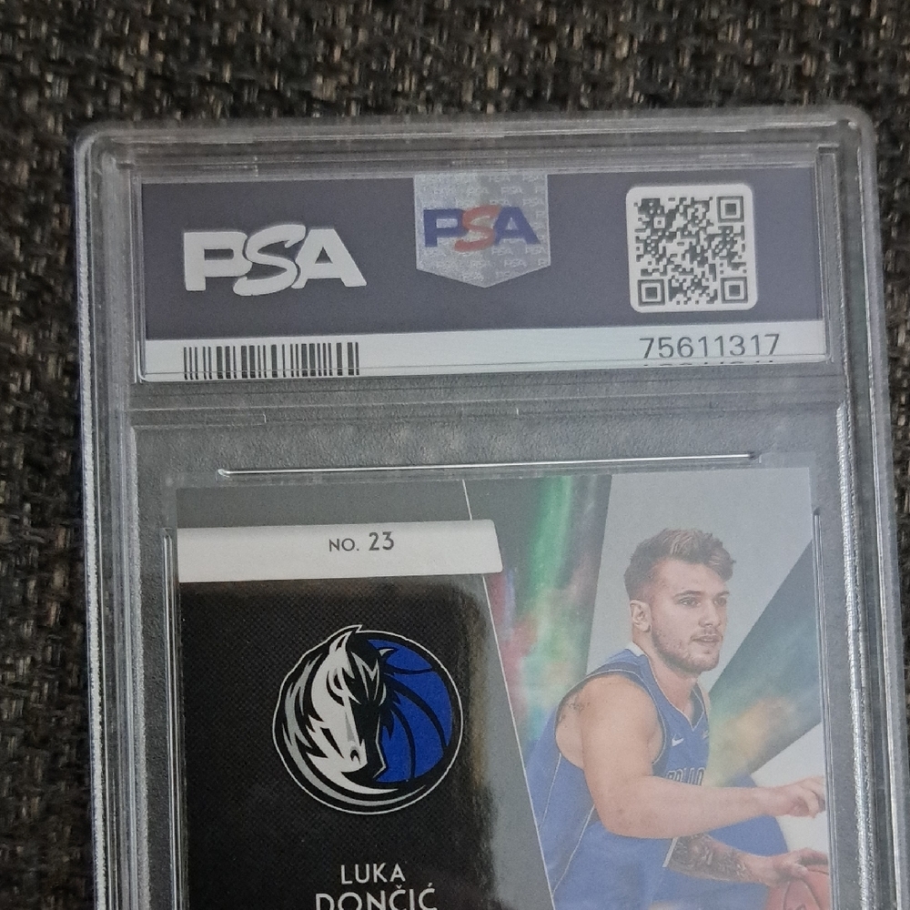 Basketball Luka Doncic  NBA Rookie PSA10 - Picture 2 of 2